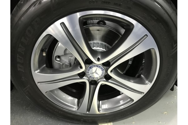 MERCEDES-BENZ E200 AVANTGARDE W213